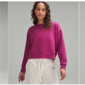 lululemon athletica Ribbed Crew Neck Sweater
Size 10